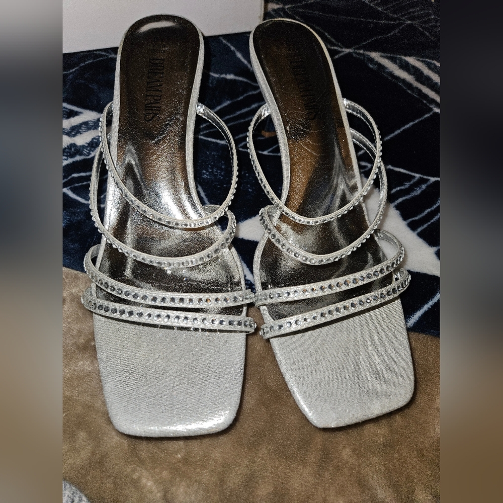 Elegant Silver Strappy Women's Sandals
